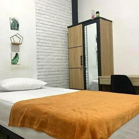 Rumah Daun Timoho Yogyakarta Redpartner エクステリア 写真