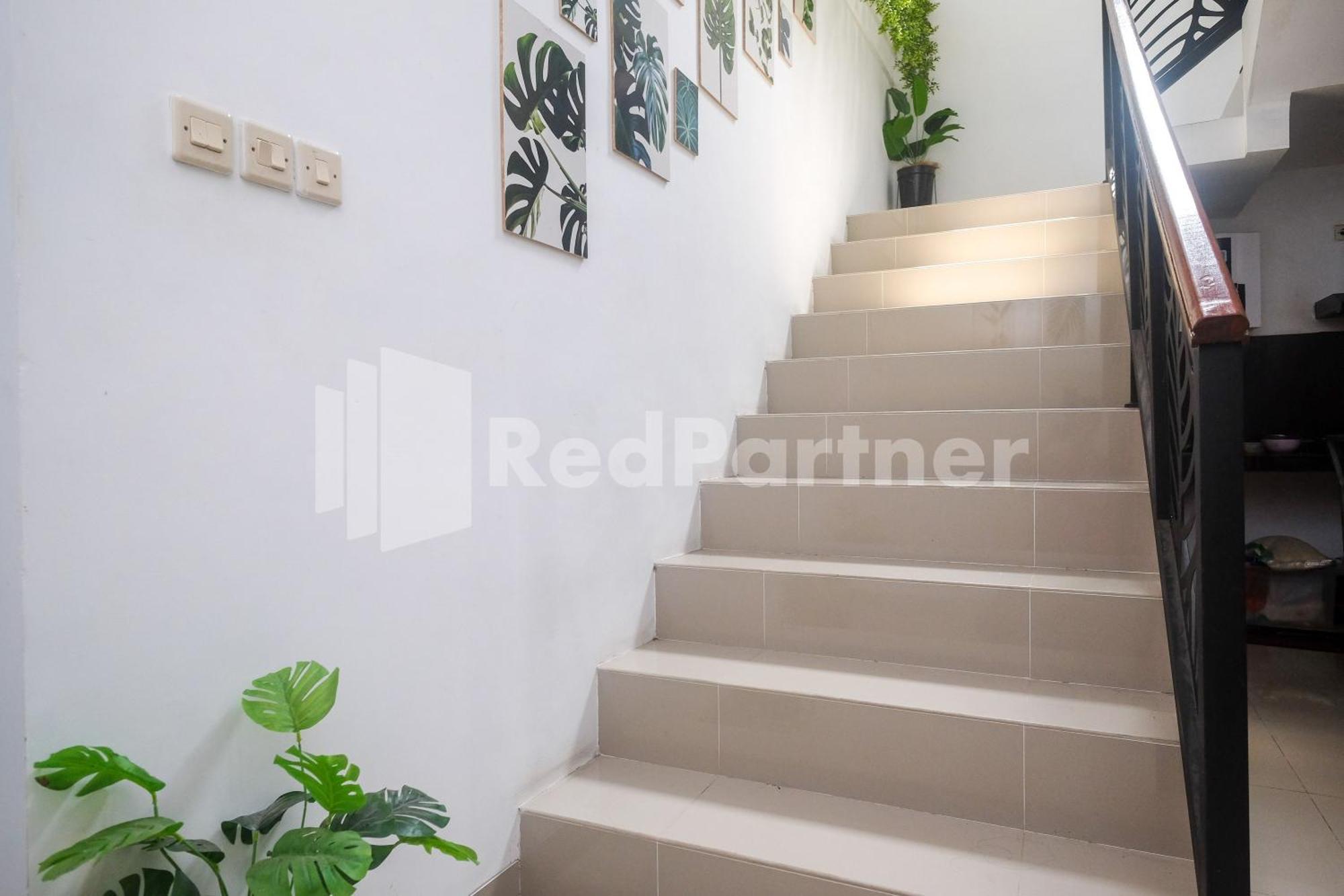 Rumah Daun Timoho Yogyakarta Redpartner エクステリア 写真